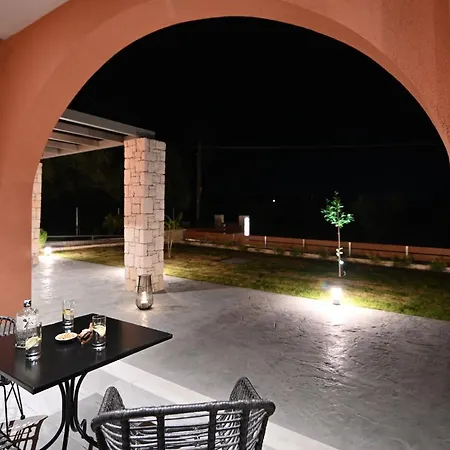 Апартаменты Thalia Pandokrator