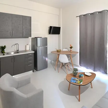 Thalia Apartment *